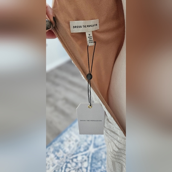 Dress the population - Picture 4 of 11